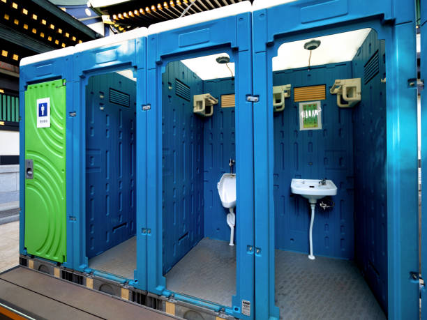 Affordable portable toilet rental in Woodburn, IN